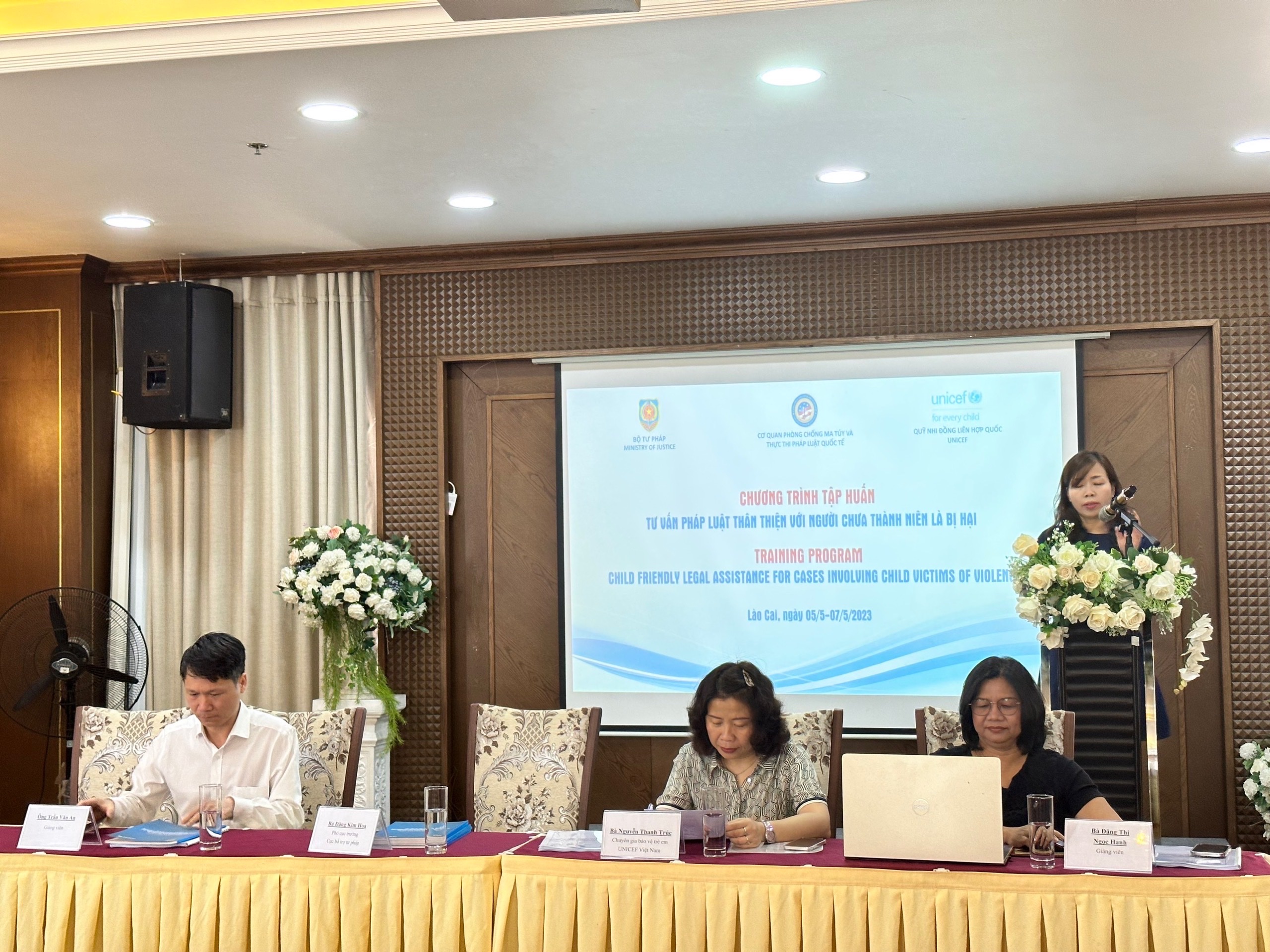 Cục Bổ trợ tư pháp phối hợp với UNICEF tổ chức “Lớp Tập huấn tư vấn pháp luật thân thiện với người chưa thành niên là nạn nhân của vi phạm pháp luật” tại Lào Cai